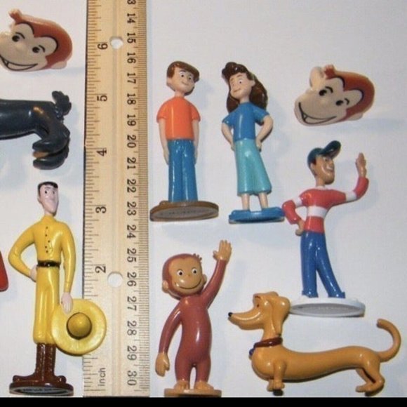 Curious George Deluxe Figure Set of 12 - Picture 4 of 8